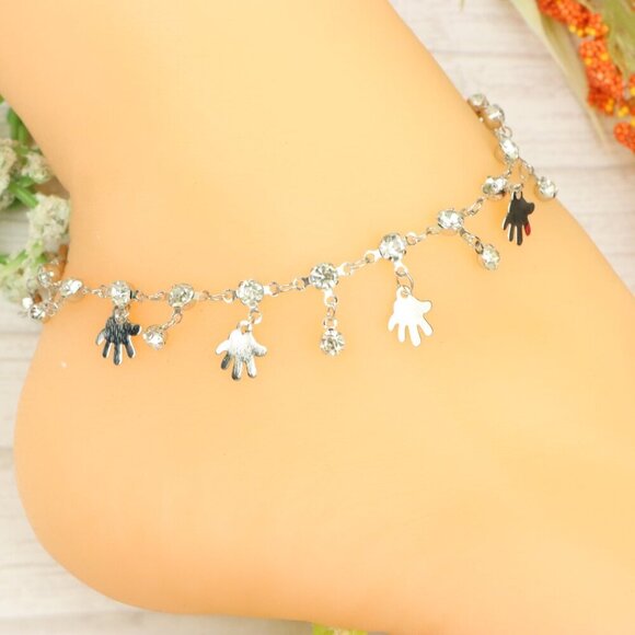 "Handmade Anklet – Elegant & Delicate Jewelry for Women | UNVRC1280 - Picture 3 of 10